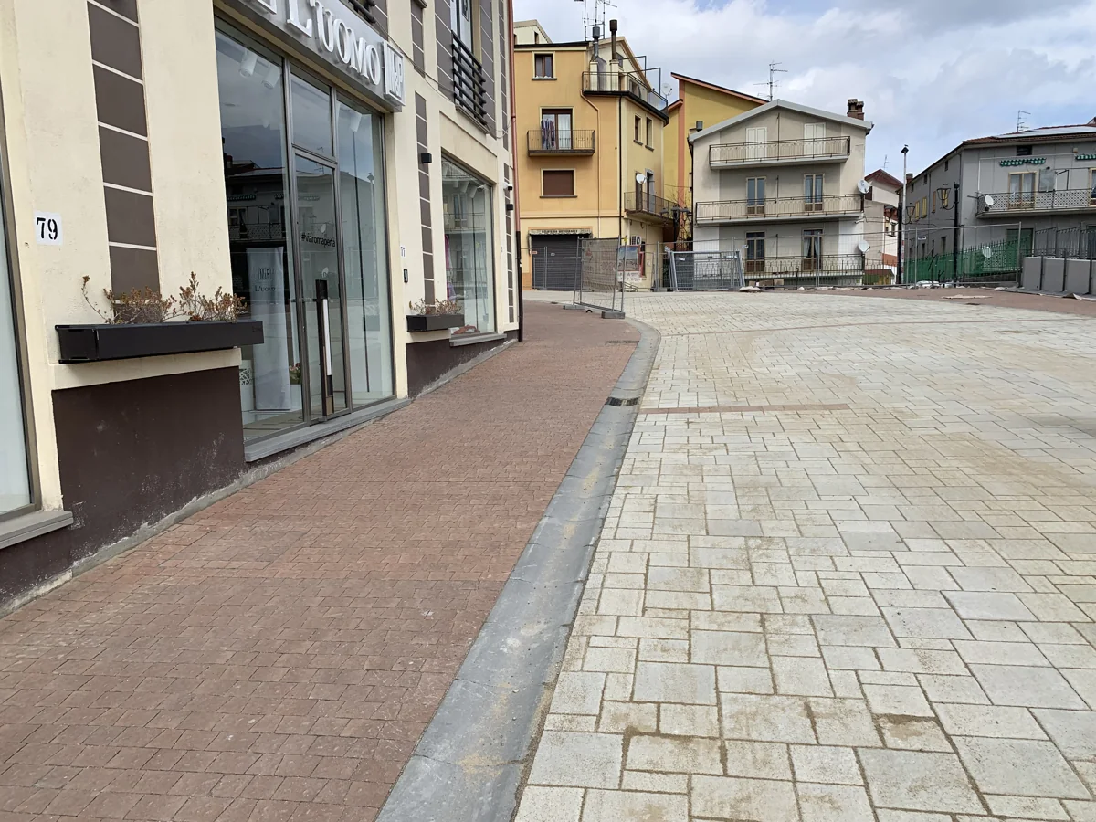 Serra Cappuccini 24